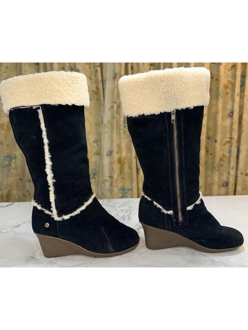 UGG Australia Black Suede Shearling Cuff Wedge Boots Womens 10 Zip 51N5449